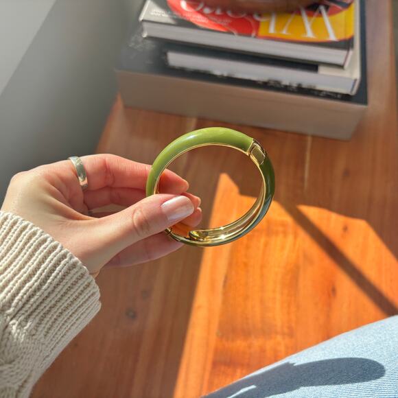 J. Crew Green and Gold Bracelet Bangle Clasp Closure - Picture 3 of 8